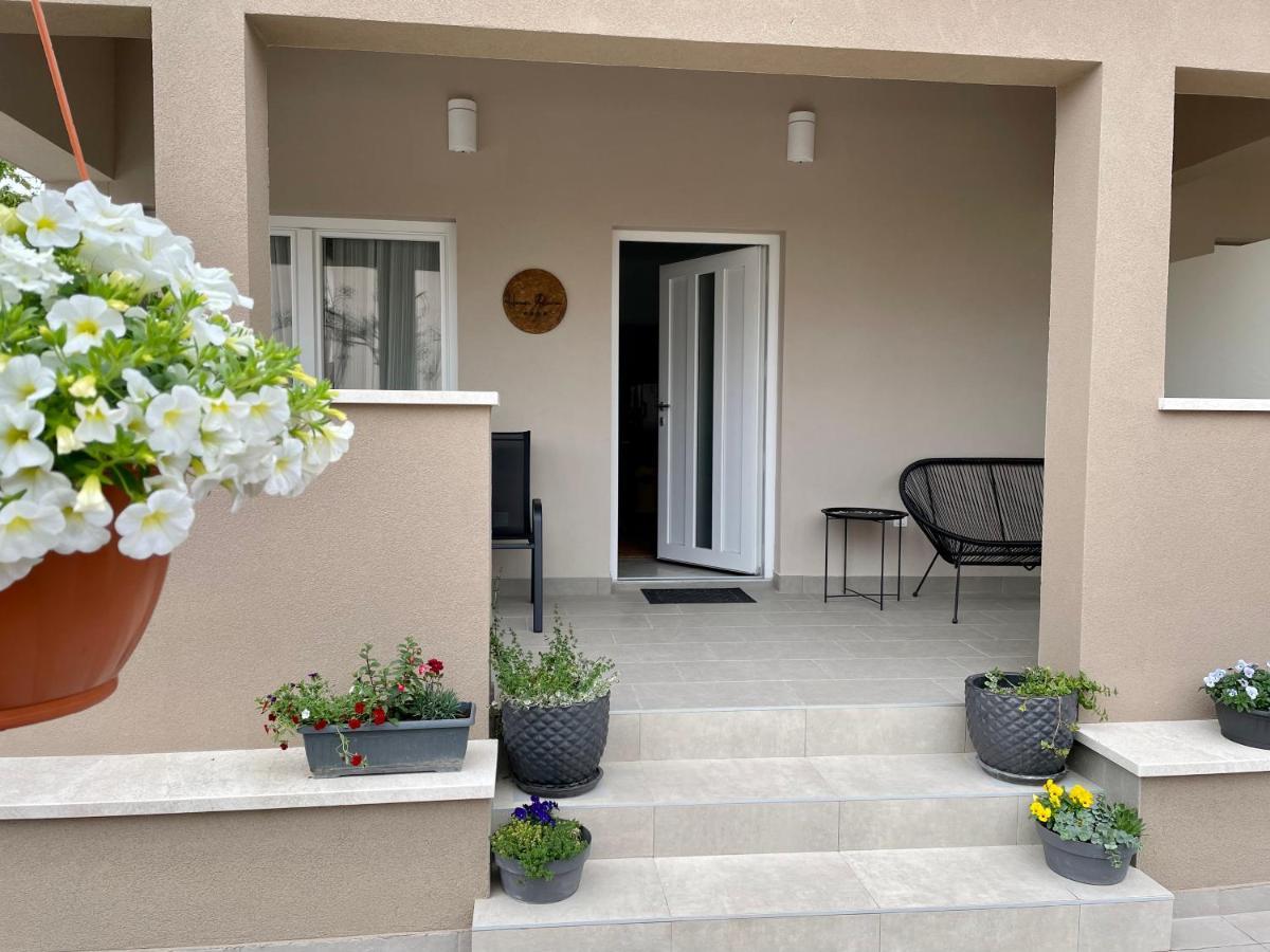 House Runa Пореч Экстерьер фото
